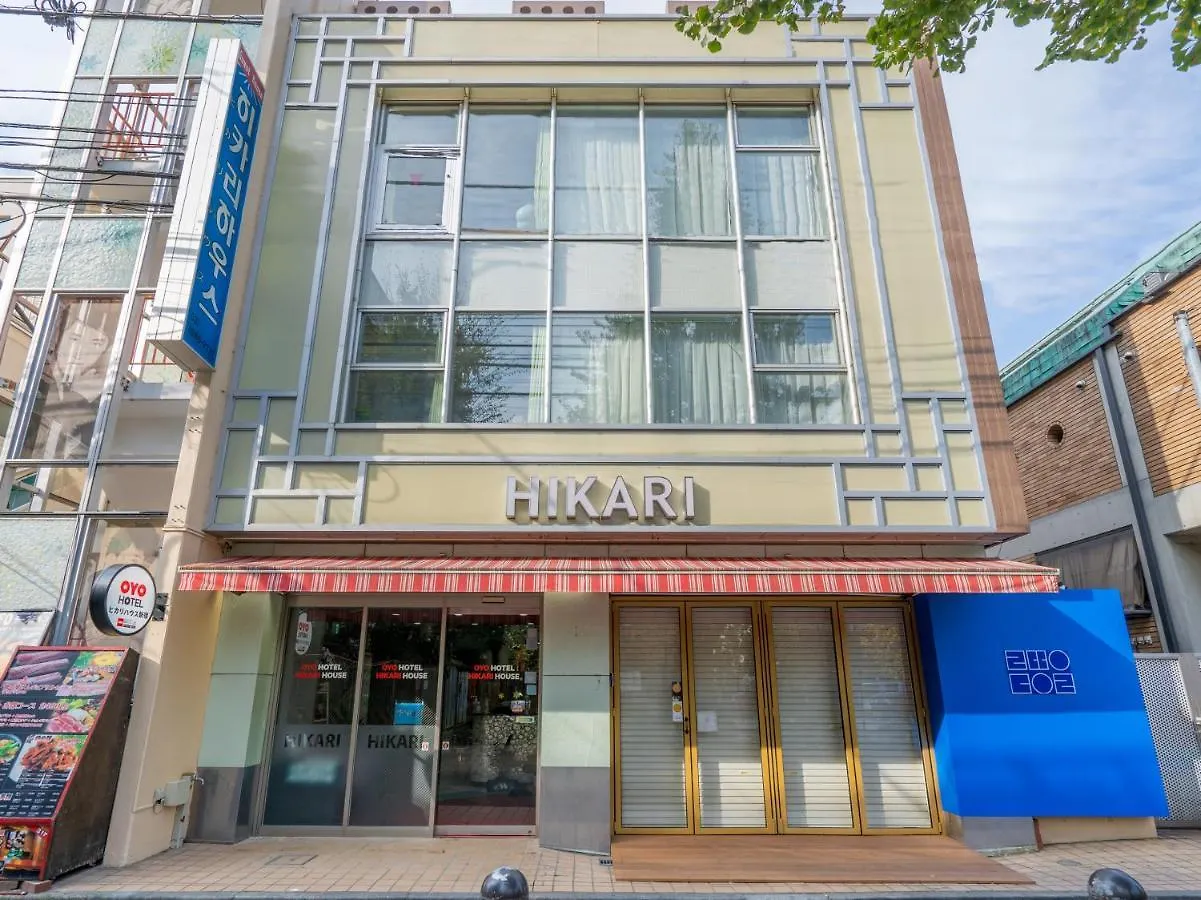 Oyo Hotel Hikari House contacts